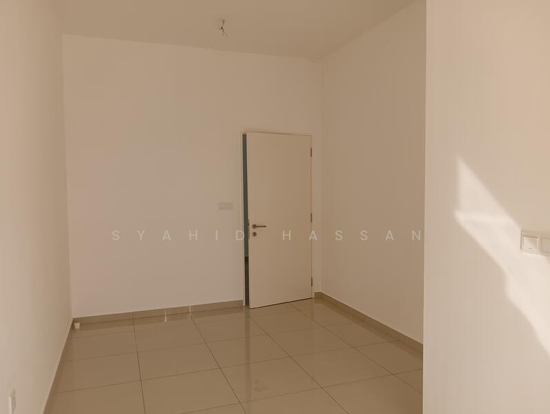 Untuk Disewa - Celyn @ Bayu Sutera