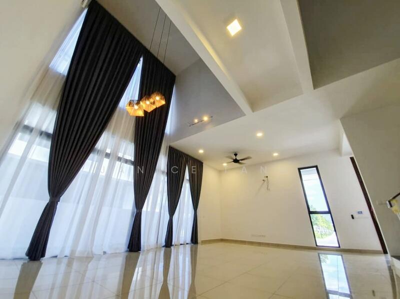 Semi-Detached House for Sale in Setia Alam (Selangor) - Janice Tang - Living Room - PropertyGuru.com.my