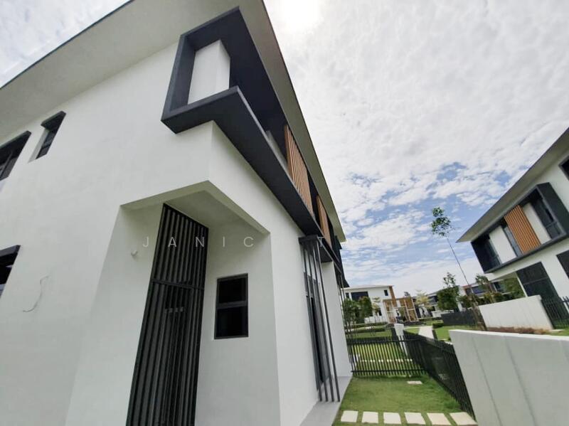Semi-Detached House for Sale in Setia Alam (Selangor) - Janice Tang - PropertyGuru.com.my