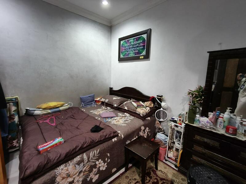 1-storey Terraced House for Sale in Bukit Raja (Selangor) - Daniel Tan - Bedroom - PropertyGuru.com.my