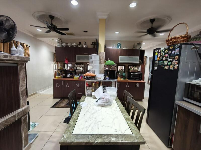 1-storey Terraced House for Sale in Bukit Raja (Selangor) - Daniel Tan - Kitchen - PropertyGuru.com.my