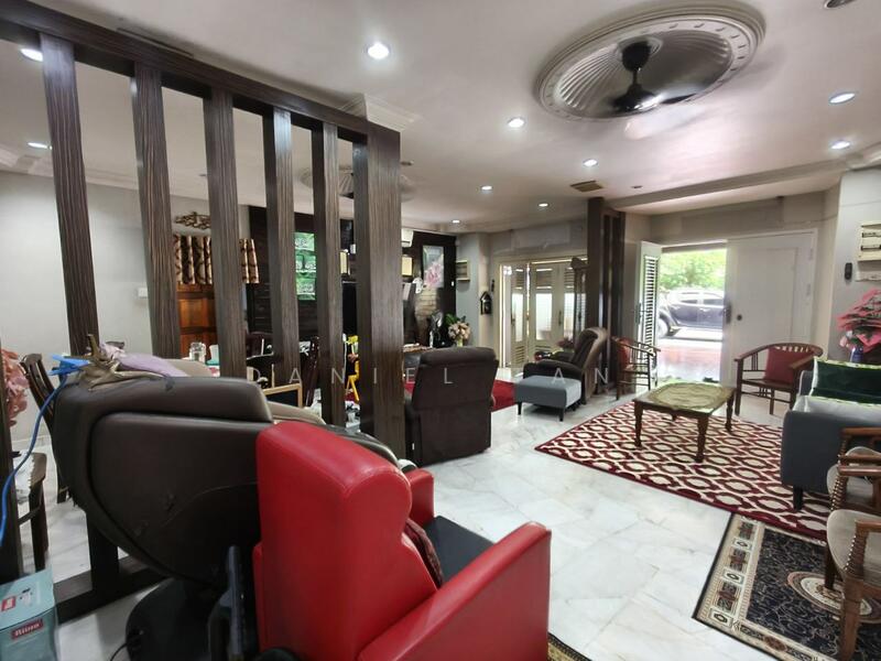 1-storey Terraced House for Sale in Bukit Raja (Selangor) - Daniel Tan - Living Room - PropertyGuru.com.my