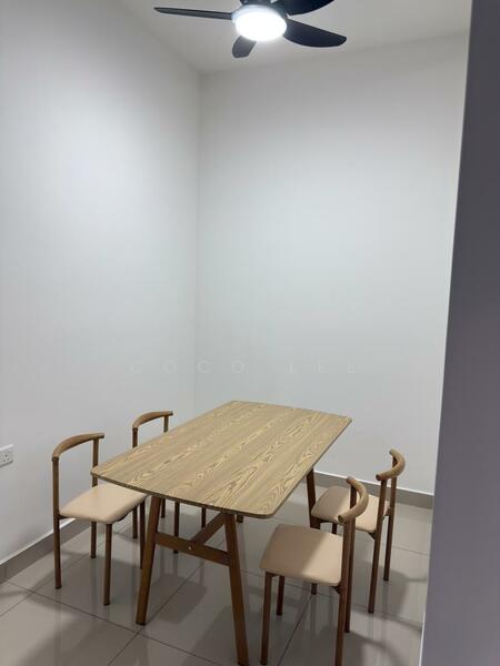 Service Residence for Sale at Meldrum Heights (Residensi Meldrum) - Coco Lee - Dining Room - PropertyGuru.com.my