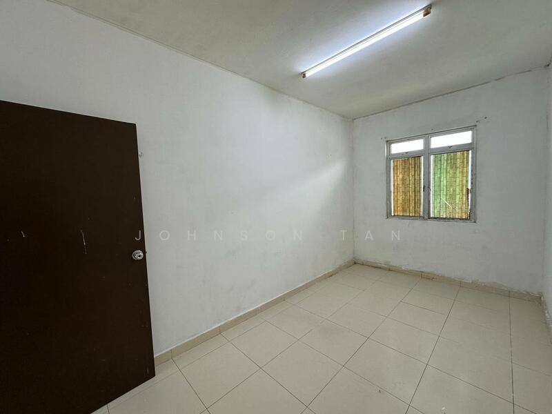 2-storey Terraced House for Sale in Taman Scientex Senai (Senai) - Johnson Tan - Interior - PropertyGuru.com.my