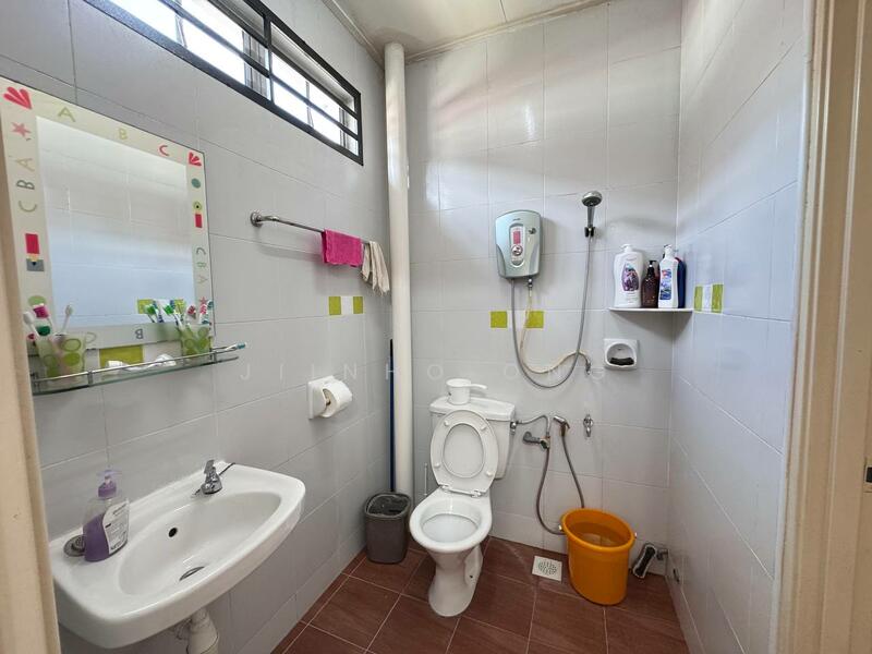 2-storey Terraced House for Sale in Tebrau (Johor) - JiinHo Ong - Bathroom - PropertyGuru.com.my