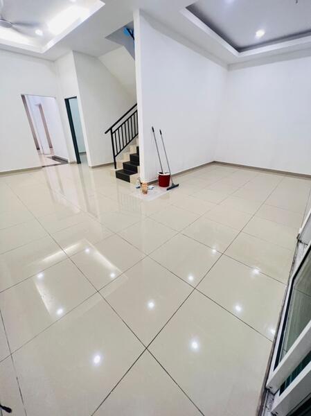Taman Kulai Utama terrace house untuk Untuk Dijual - RM 490,000, Feb 2026 - Interior - PropertyGuru.com.my