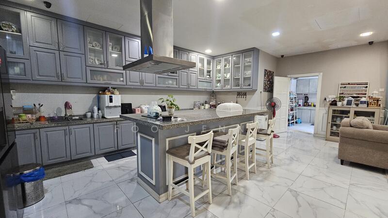 Semi-Detached House for Sale in Seksyen U9 (Shah Alam) - Foo Jenny - Kitchen - PropertyGuru.com.my