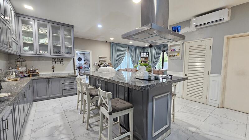 Semi-Detached House for Sale in Seksyen U9 (Shah Alam) - Foo Jenny - Kitchen - PropertyGuru.com.my