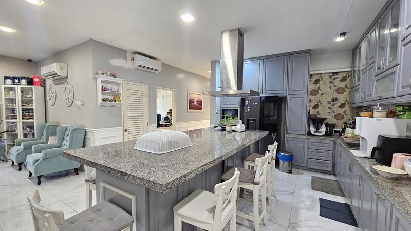 Semi-Detached House for Sale in Seksyen U9 (Shah Alam) - Foo Jenny - Kitchen - PropertyGuru.com.my