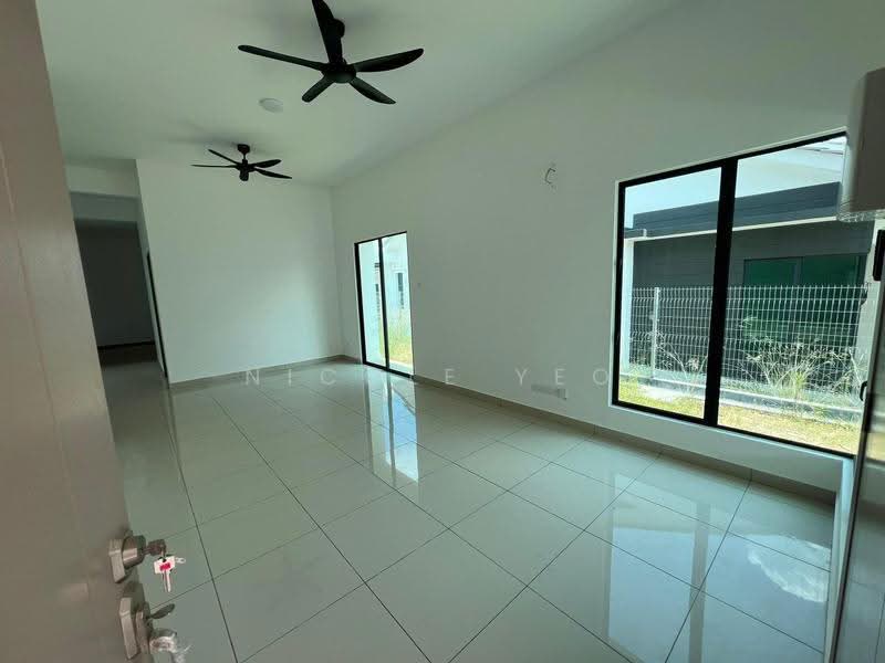 Semi-Detached House for Rent in Melaka City (Melaka) - Nicole Yeo - Living Room - PropertyGuru.com.my