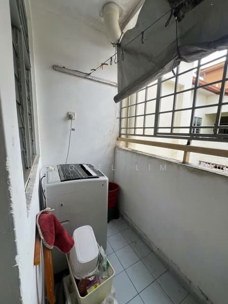 Apartment for Sale at Vista Seri Alam - Jovel Lim - Balcony - PropertyGuru.com.my