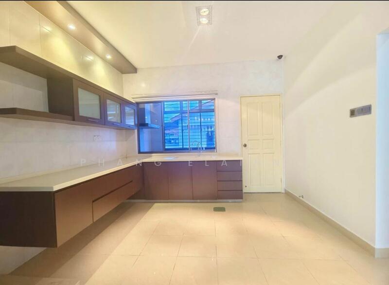 2-storey Terraced House for Sale in Skudai (Johor) - Phang Elainne - Kitchen - PropertyGuru.com.my