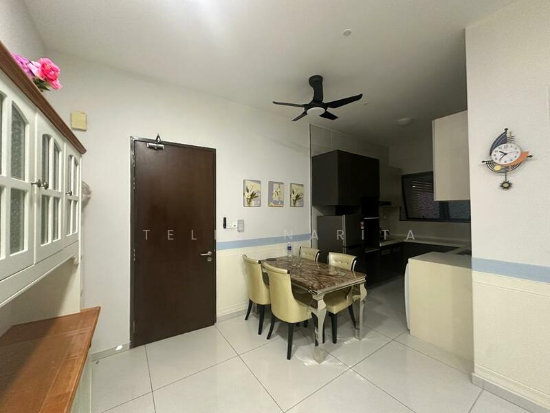 Condominium for Rent at Bay Point @ Country Garden Danga Bay - Stella Narita - Kitchen - PropertyGuru.com.my