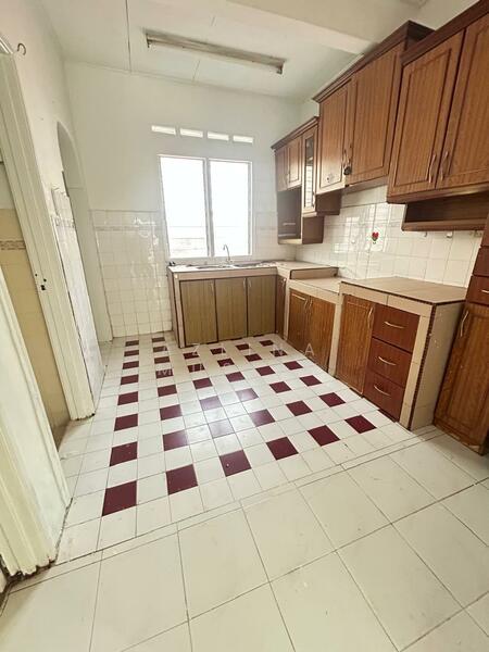 2-storey Terraced House for Sale in Bandar Seri Alam (Masai) - Azlina Muslim - Kitchen - PropertyGuru.com.my