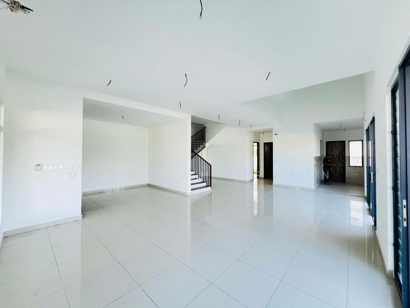 The Eighth, Elmina Green untuk Untuk Dijual - RM 1,800,000, Apr 2026 - Living Room - PropertyGuru.com.my