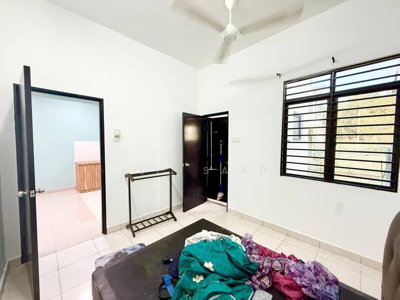 2-storey Terraced House for Sale in Saujana Rawang (Rawang) - Alif Saad - Bedroom - PropertyGuru.com.my