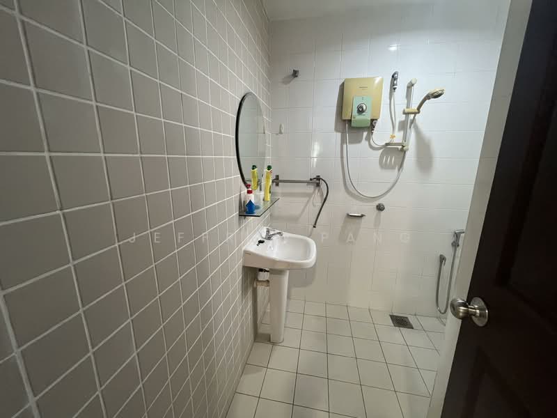 Nadia Parkfront untuk Untuk Disewa - RM 4,000 /bulan, Apr 2026 - Bathroom - PropertyGuru.com.my