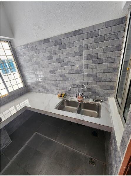 Untuk Disewa - Awana Puri