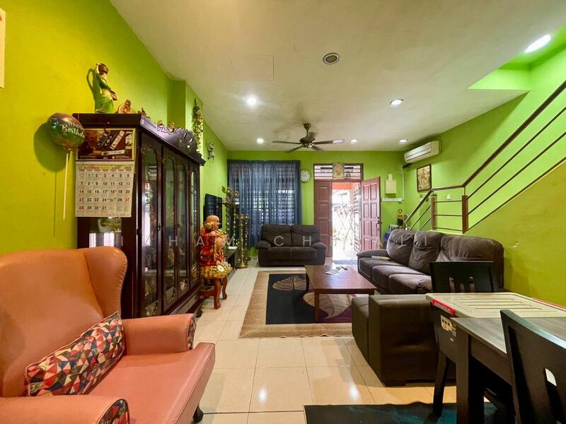 Air Putih untuk Untuk Dijual - RM 345,000, Feb 2026 - Living Room - PropertyGuru.com.my