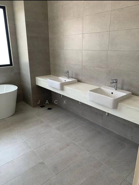 Semi-Detached House for Sale in Telok Panglima Garang (Selangor) - Jack Lim - Bathroom - PropertyGuru.com.my