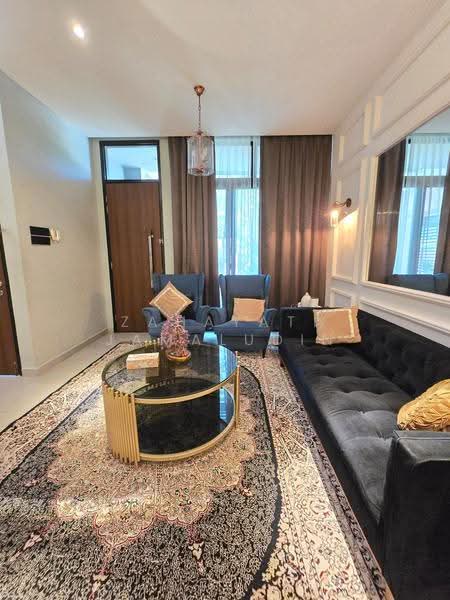 Rumah Teres 3-Tingkat untuk Dijual di Shah Alam (Selangor) - Zahayati Jamaludin - Living Room - PropertyGuru.com.my