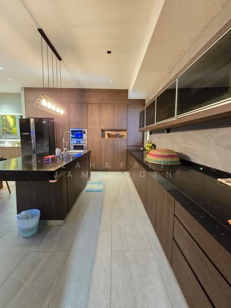 Rumah Teres 3-Tingkat untuk Dijual di Shah Alam (Selangor) - Zahayati Jamaludin - Kitchen - PropertyGuru.com.my