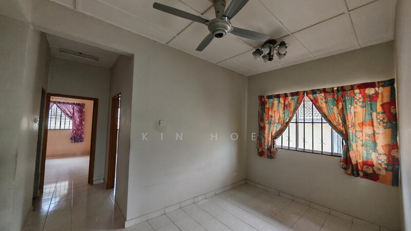 1st Floor - Family Area