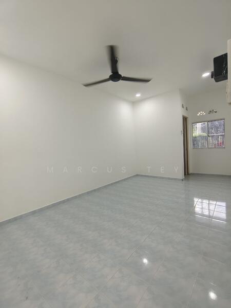 1-storey Terraced House for Sale in Taman Bukit Mutiara (Batu Pahat) - Marcus Tey - Interior - PropertyGuru.com.my
