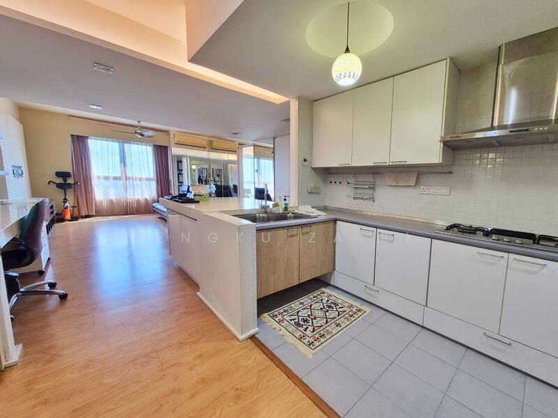 Condominium for Sale at One Mont Kiara (1 Mont Kiara) - Tengku Zairi - Kitchen - PropertyGuru.com.my