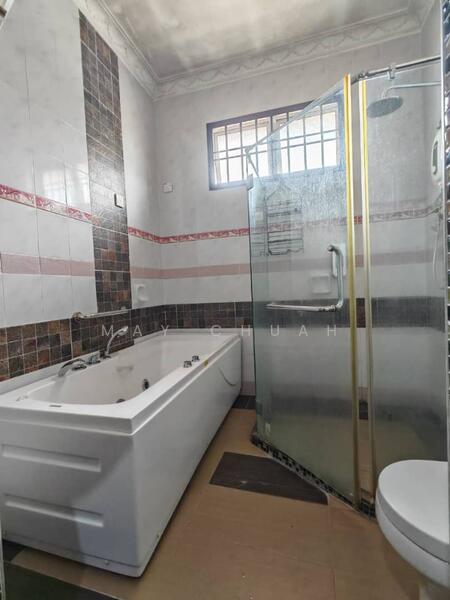 Taman Nusa Bestari untuk Untuk Dijual - RM 735,000, Mac 2026 - Bathroom - PropertyGuru.com.my