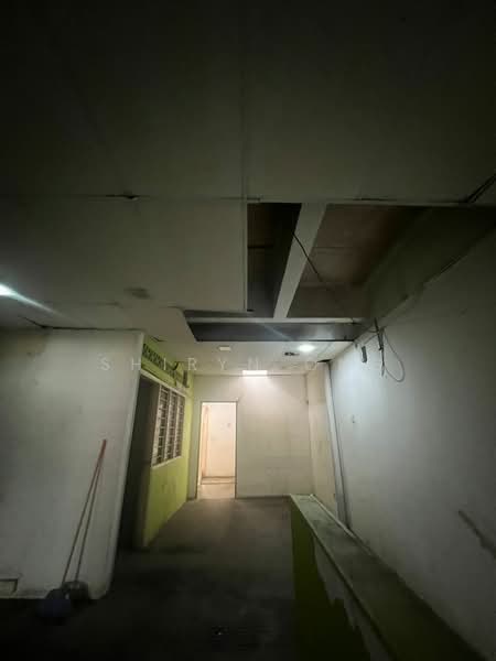 Shop / Office for Rent in Jalan Klang Lama (Old Klang Road) (Kuala Lumpur) - Shiryn Ong - Interior - PropertyGuru.com.my