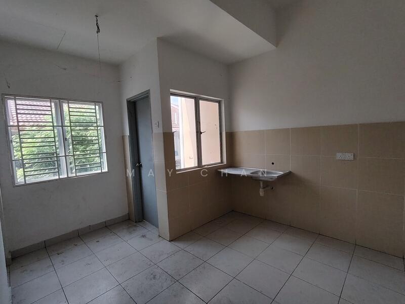 2-storey Terraced House for Sale in Bandar Rinching Seksyen 6 (Semenyih) - May Chan - Kitchen - PropertyGuru.com.my