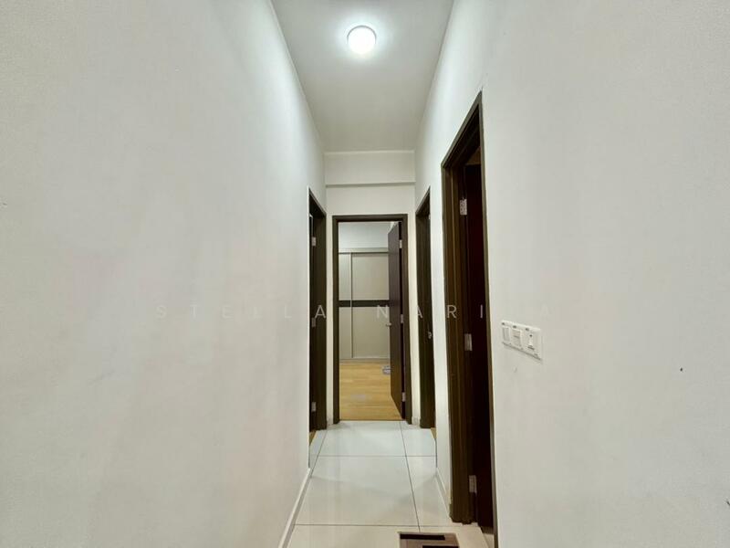 Condominium for Rent at Amberside @ Country Garden Danga Bay - Stella Narita - Corridor - PropertyGuru.com.my