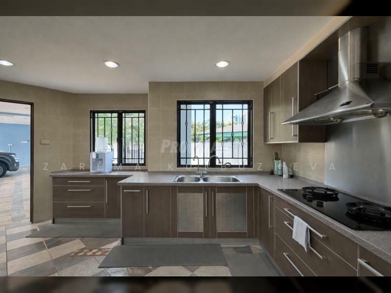 Petaling Jaya untuk Untuk Dijual - RM 3,900,000, Feb 2026 - Kitchen - PropertyGuru.com.my