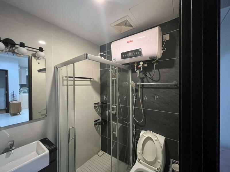 Condominium for Rent at Royal Strand @ Country Garden Danga Bay - Ellen Yeap - Bathroom - PropertyGuru.com.my