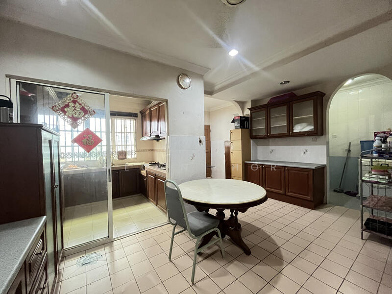2.5-storey Terraced House for Sale in Bandar Puteri Puchong (Puchong) - Meoon Khor - Kitchen - PropertyGuru.com.my