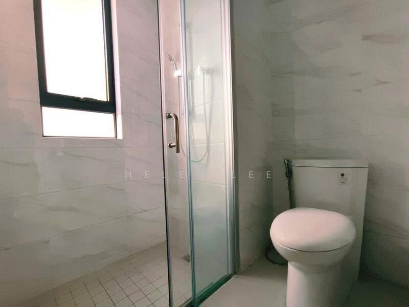 Service Residence for Sale at FOREST CITY - Helen Lee - Bathroom - PropertyGuru.com.my