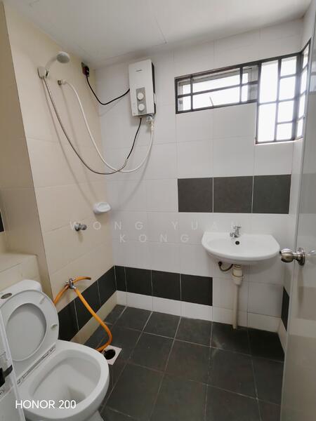 Apartment for Rent at Seri Kasturi Apartments - Wong Yuan Kong - Bathroom - PropertyGuru.com.my