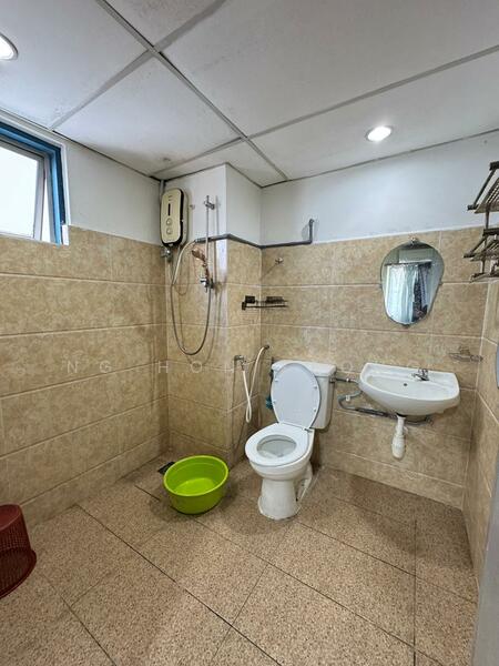 Condominium for Rent at Pantai Hillpark 2 - Ng Hon Keong - Bathroom - PropertyGuru.com.my