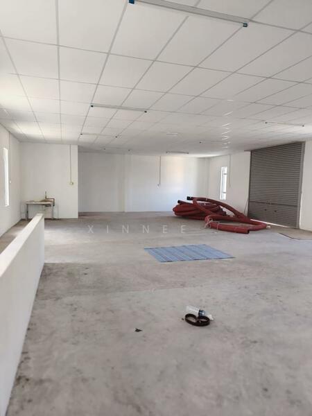 Batu Maung 2 Storey Shoplot Main Road untuk Untuk Disewa - RM 12,000 /bulan, Feb 2026 - Interior - PropertyGuru.com.my