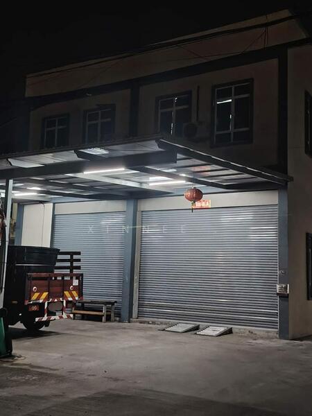 Batu Maung 2 Storey Shoplot Main Road untuk Untuk Disewa - RM 12,000 /bulan, Feb 2026 - Exterior - PropertyGuru.com.my