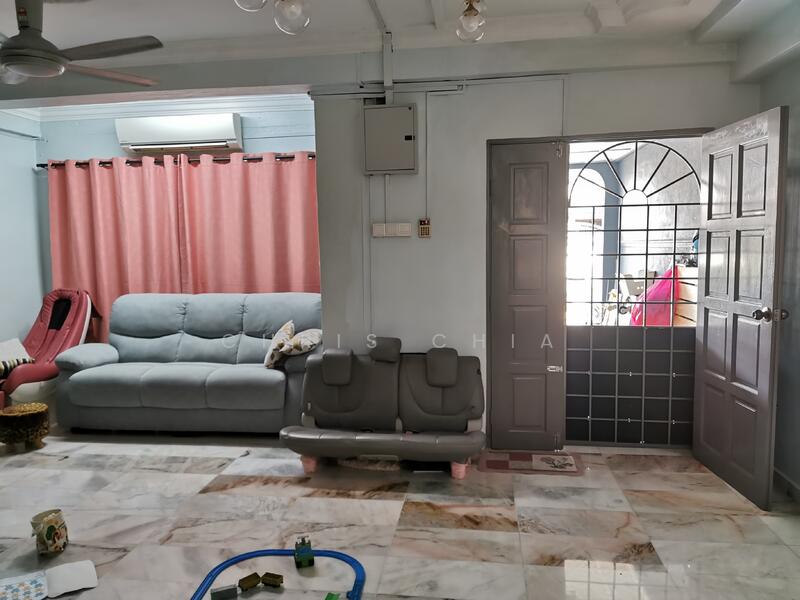2-storey Terraced House for Sale in Taman Cheras Jaya (Cheras) - Chris Chia - Living Room - PropertyGuru.com.my