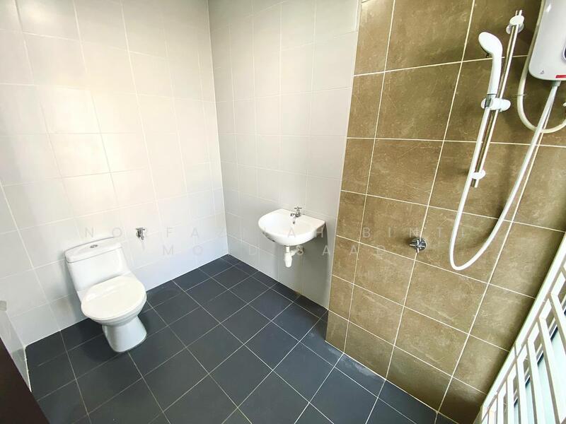 2-storey Terraced House for Sale in Dengkil (Selangor) - Norfazilah Binti Mohd Saad - Bathroom - PropertyGuru.com.my