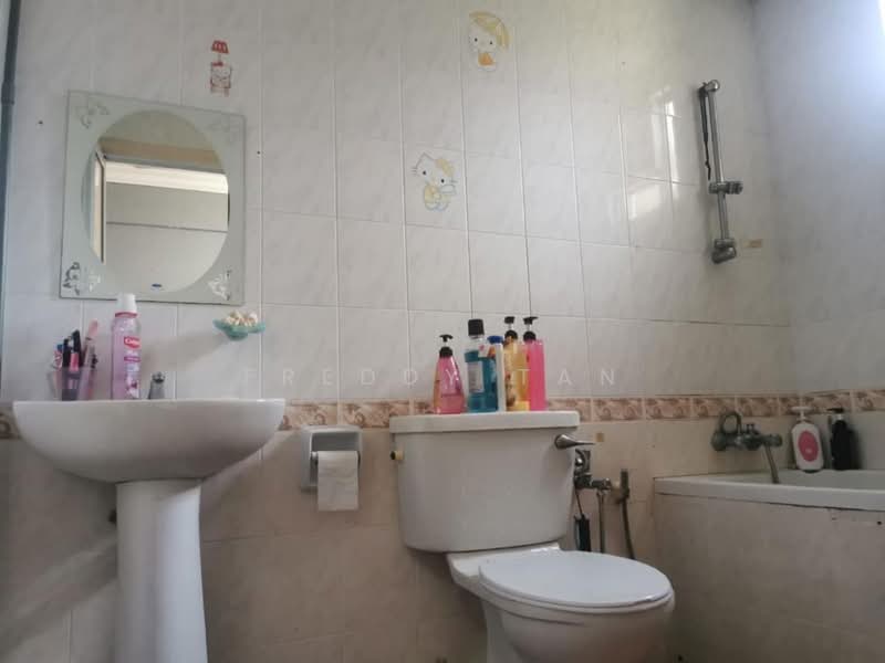 Parkview Towers untuk Untuk Disewa - RM 1,500 /bulan, Apr 2026 - Bathroom - PropertyGuru.com.my