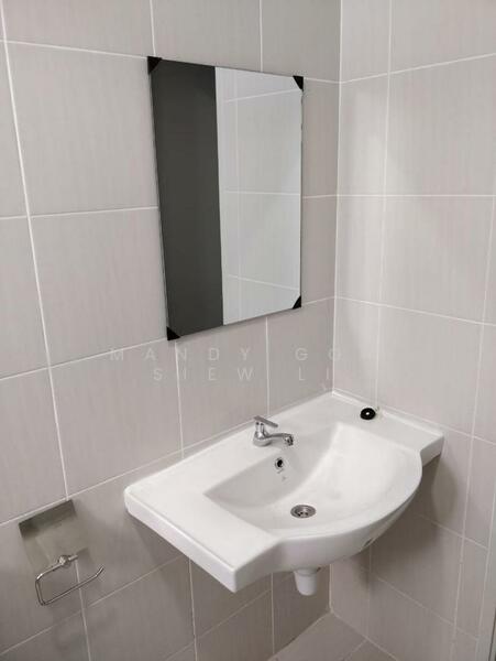 Service Residence for Rent at Meridin Bayvue Serviced Apartment - Mandy Goh Siew Li - Bathroom - PropertyGuru.com.my