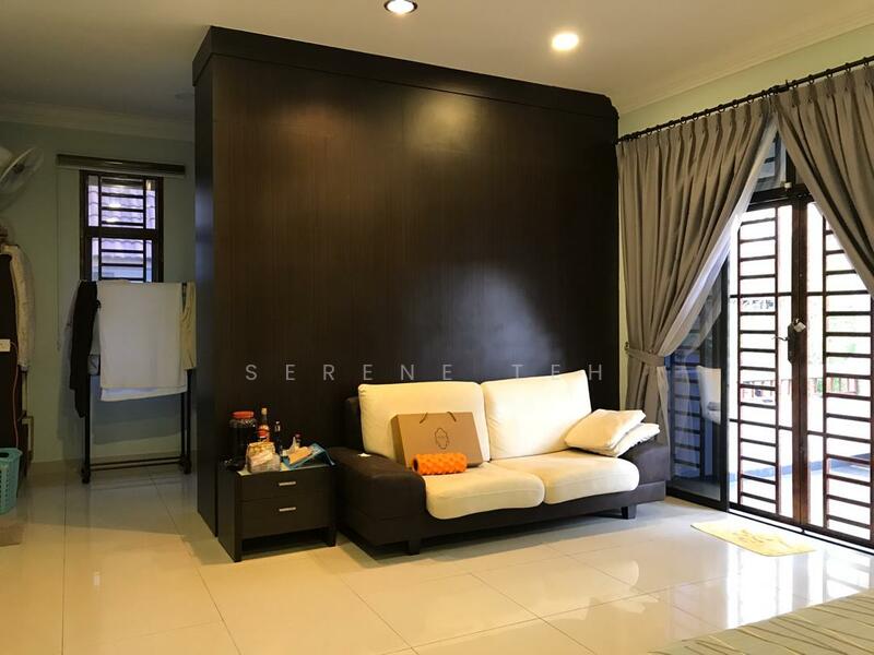 Diamond II, Genting Indahpura untuk Untuk Dijual - RM 780,000, Feb 2026 - Living Room - PropertyGuru.com.my