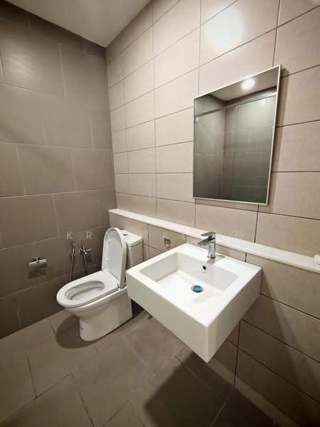 Service Residence for Rent at Paisley @ Tropicana Metropark - Krystal Ng - Bathroom - PropertyGuru.com.my