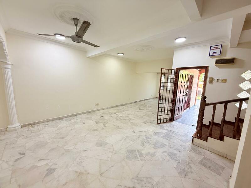 2-storey Terraced House for Sale in Seksyen 13 (Shah Alam) - Salawati Busro - Living Room - PropertyGuru.com.my