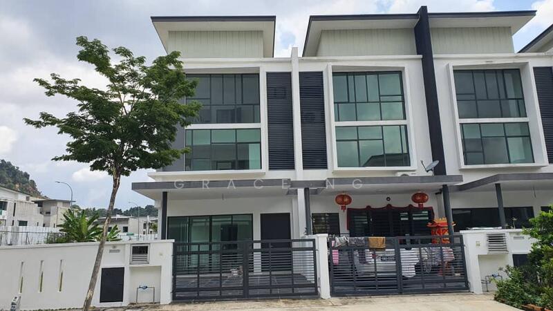 3-storey Terraced House for Sale in Saujana Utama (Puncak Alam) - Grace Ng - Exterior - PropertyGuru.com.my