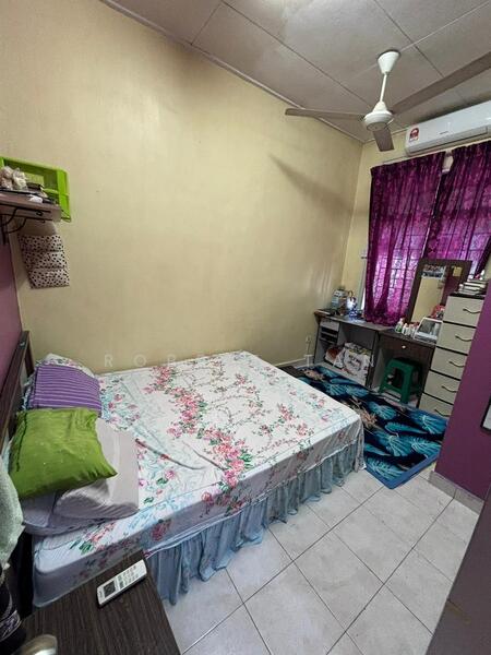 1-storey Terraced House for Sale in Bandar Putra (Kulai) - Robbie Tan - Bedroom - PropertyGuru.com.my